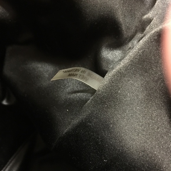 Large coach tote with brass hardware - Picture 6 of 8